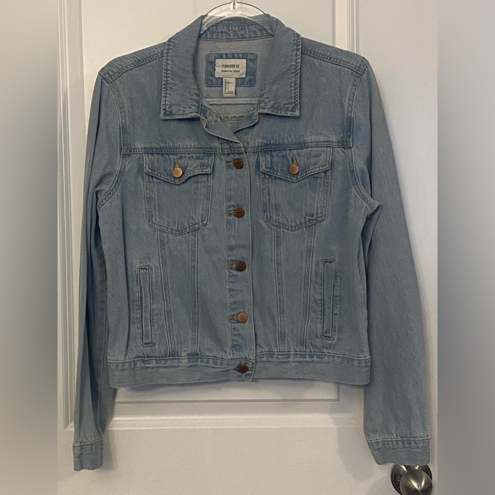 Forever 21 Denim Jacket Coat Women’s Sz L Blue 4 Pockets Button Up